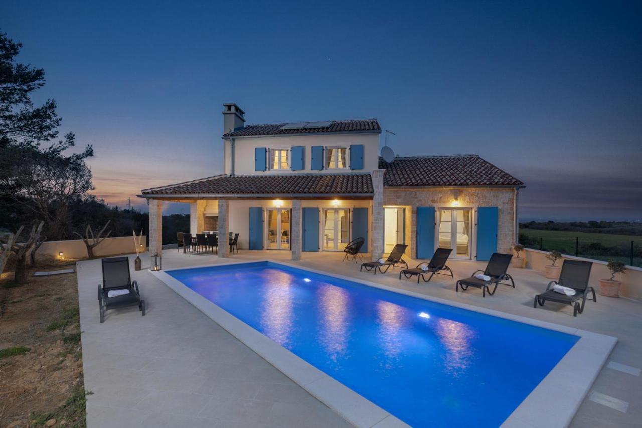 Villa Mediterra Prima Nin Exterior foto
